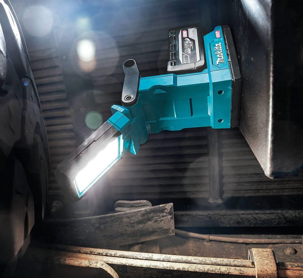 💡 Sáng rõ mọi góc khuất với Makita DML819 (18V LXT®)