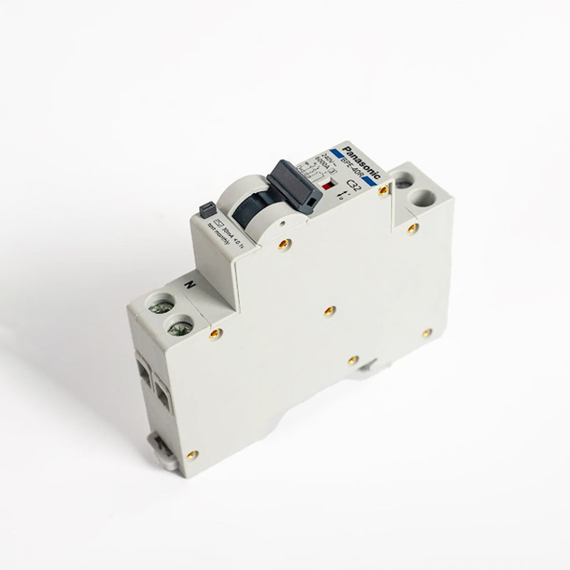 Cầu dao chống giật RCBO Panasonic (2P1E thân mỏng) có bảo vệ quá tải, ngắn mạch và chống rò, lắp thanh ray, tải định mức từ 6A ~ 63A, dòng rò 30mA, dòng cắt 6kA
