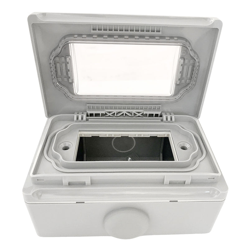 Hộp có nắp che mưa lắp nổi IP55 cho 3 thiết bị Panasonic WEG8973LH-VN