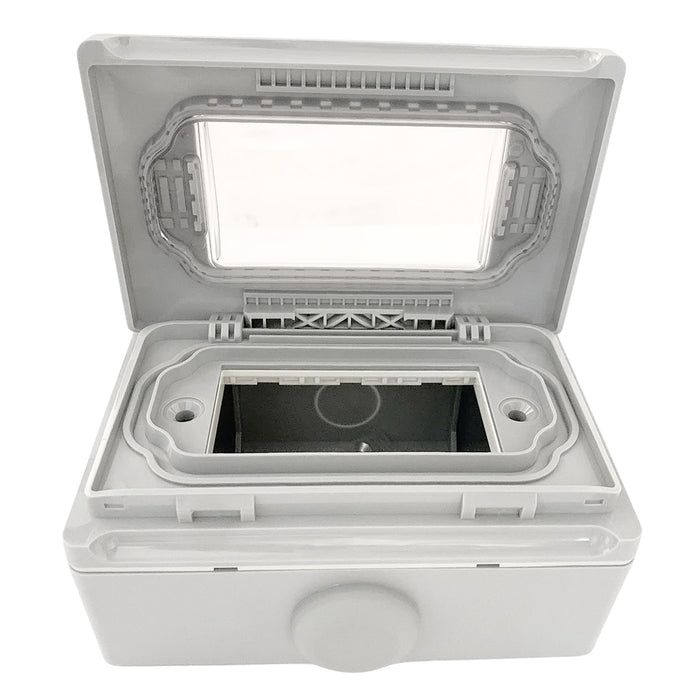 Hộp có nắp che mưa lắp nổi IP55 cho 3 thiết bị Panasonic WEG8973LH-VN