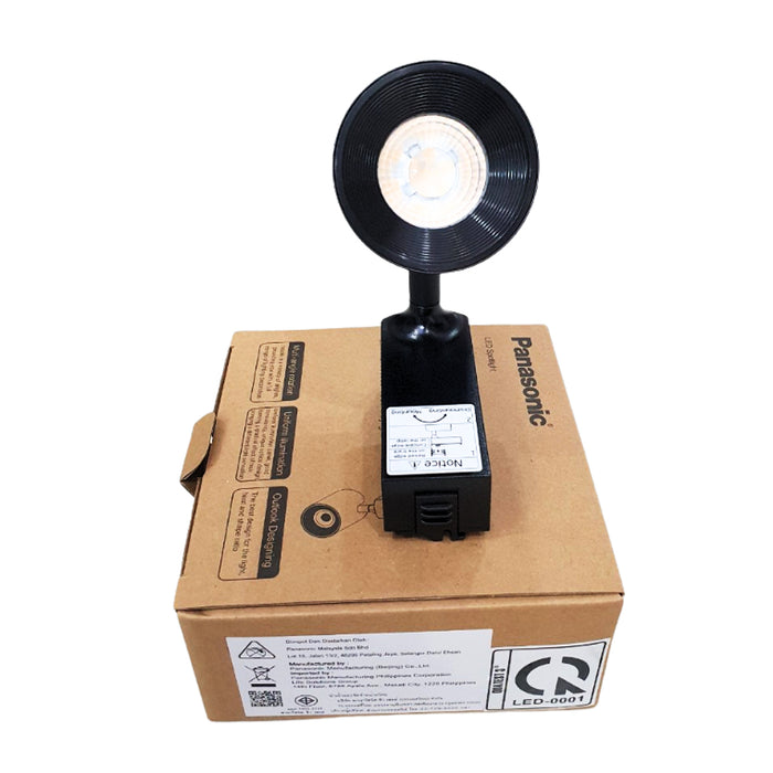 Đèn chiếu điểm gắn thanh ray Panasonic công suất 7W, có vỏ trắng và đen
