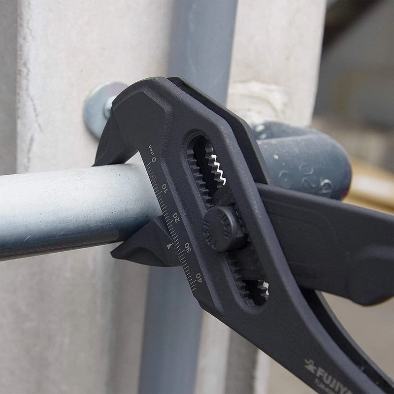 Kìm mỏ quạ điều chỉnh nhanh bằng nút nhấn Fujiya FLM-45-BG (Kurokin) kích thước 263mm, mở hàm tối đa 45mm