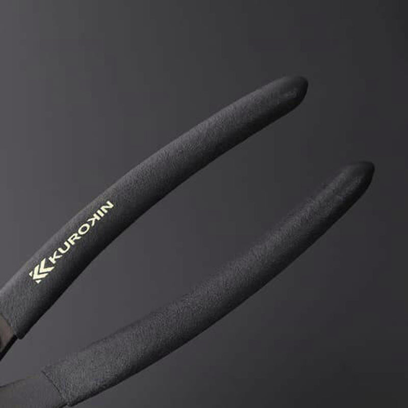 Kìm đa năng mỏ thẳng, có khớp trượt Fujiya Kurokin-Series, kích thước từ 168mm - 203mm, khả năng cắt dây sắt mềm tối đa từ Ø2.0mm - Ø2.6mm. Tiêu chuẩn RoHS