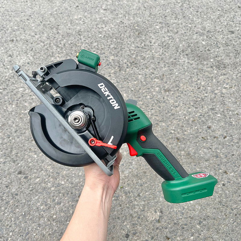 Máy cưa đĩa Dekton M21-CS05BL dùng pin 21V, đường kính lưỡi 140mm