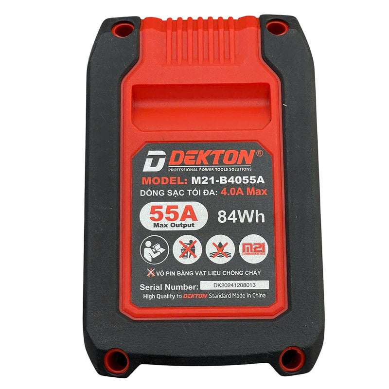 Pin sạc 21V 4.0Ah Dekton M21-B4055A dòng xả 55A, chất liệu vỏ chống cháy