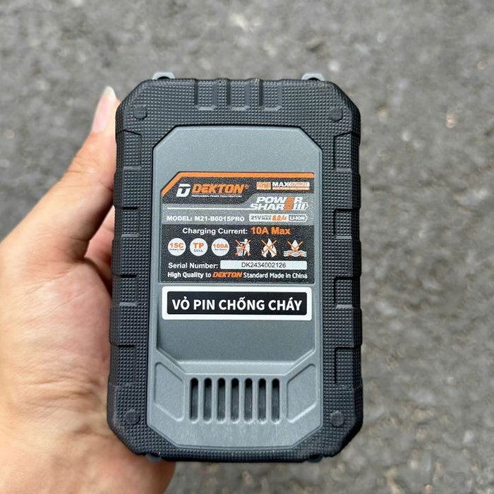 Pin 21V 6.0Ah Dekton M21-B6015PRO, vỏ pin chống cháy, dòng xả tối đa 100A