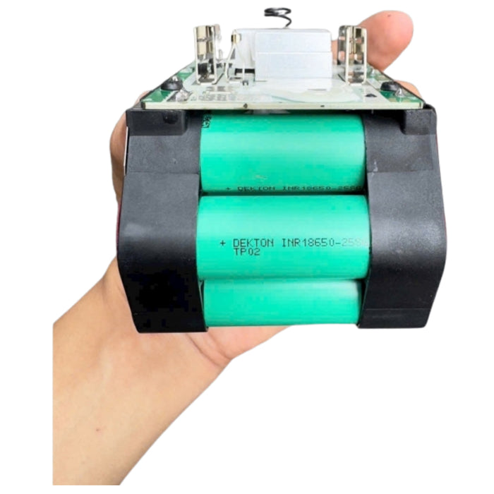 Pin 21V 7.5Ah Dekton M21-B7595PROMAX, vỏ pin chống cháy, dòng xả tối đa 95A