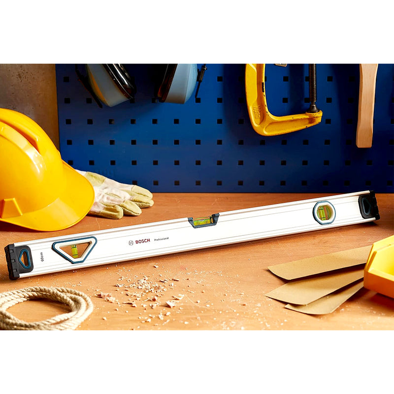 Thước thủy nhôm Bosch, chiều dài từ 60cm - 120cm, độ chính xác cao ±0.5mm/m, đầu bọc nhựa chống sốc
