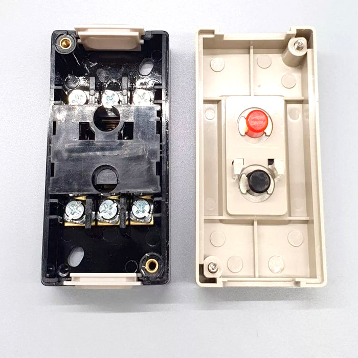 Hộp công tắc khởi động 2 nút bấm Hanyoung Nux HY-517, tải 15A 250V AC, 3P, vỏ nhựa