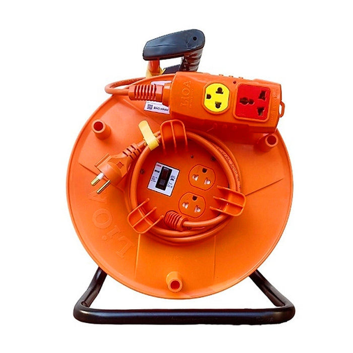 Ổ cắm nối dài rulo tay quay LIOA HybridX-Series, dây tiếp địa (3 lõi), có Aptomat (CB) chống quá tải. Thiết kế chống xoắn dây