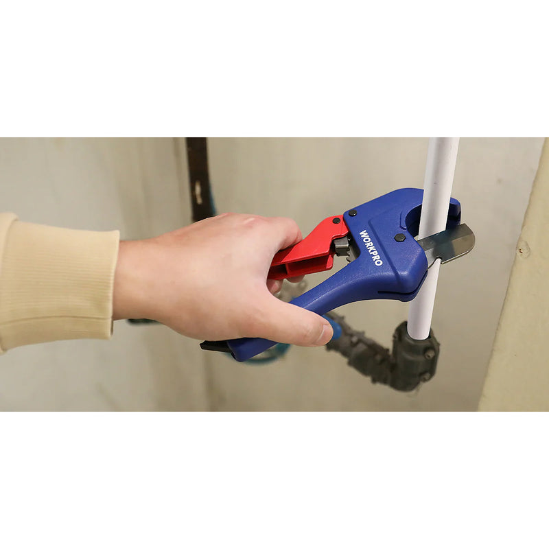 Dao cắt ống nhựa cao cấp Workpro, tiết diện cắt từ 42mm - 60.5mm