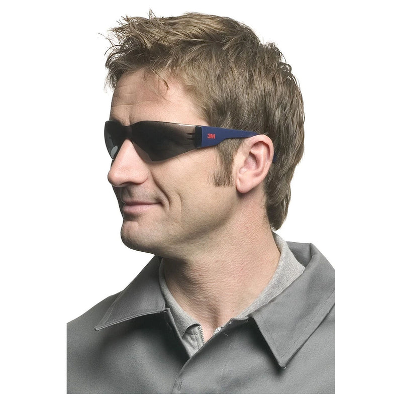 Kính bảo hộ 3M 2700 Series chống trầy xước, chống đọng sương