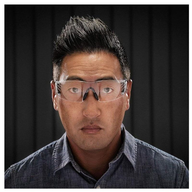 Kính bảo hộ 3M SecureFit 300 Series chống trầy xước, chống đọng sương