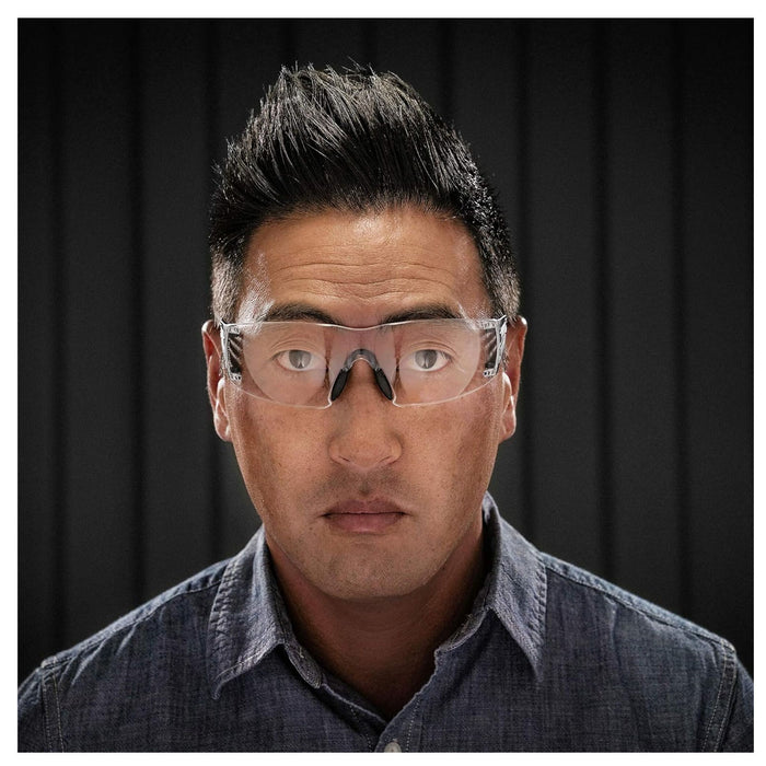 Kính bảo hộ 3M SecureFit 300 Series chống trầy xước, chống đọng sương