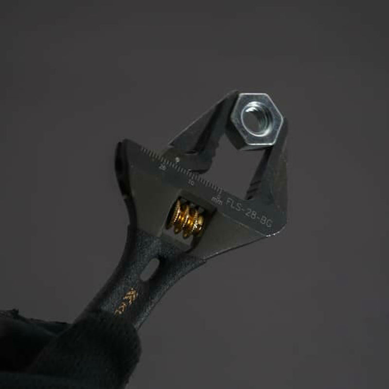 Mỏ lết điều chỉnh thân ngắn Fujiya Kurokin-Series, kích thước từ 118mm ~ 185mm, độ mở ngàm từ 0 ~ 53mm. Tiêu chuẩn RoHS