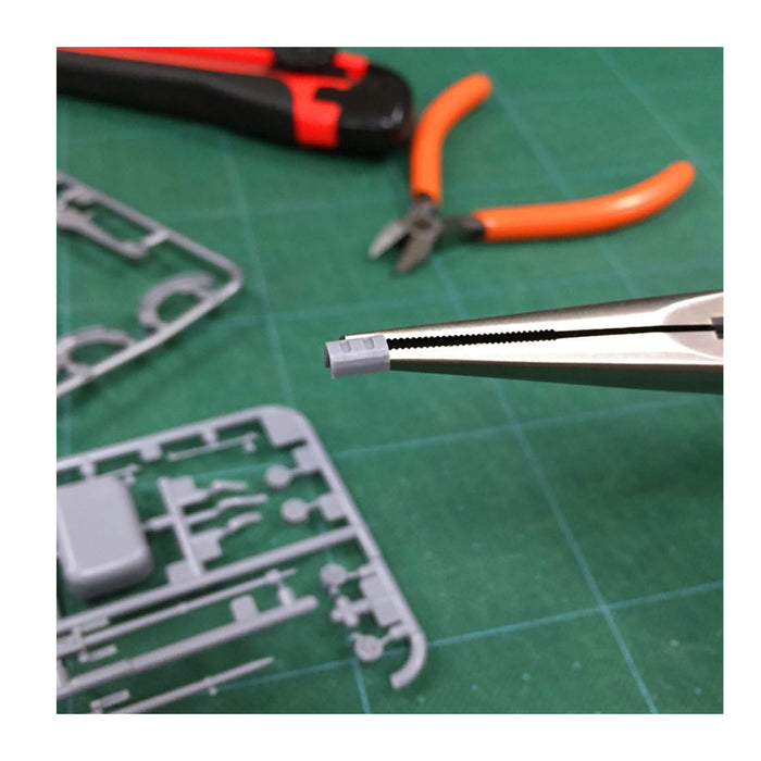 Kìm nhọn mũi dài mini có lò xo trợ lực Fujiya MP6-150 kích thước 150mm. Tiêu chuẩn RoHS