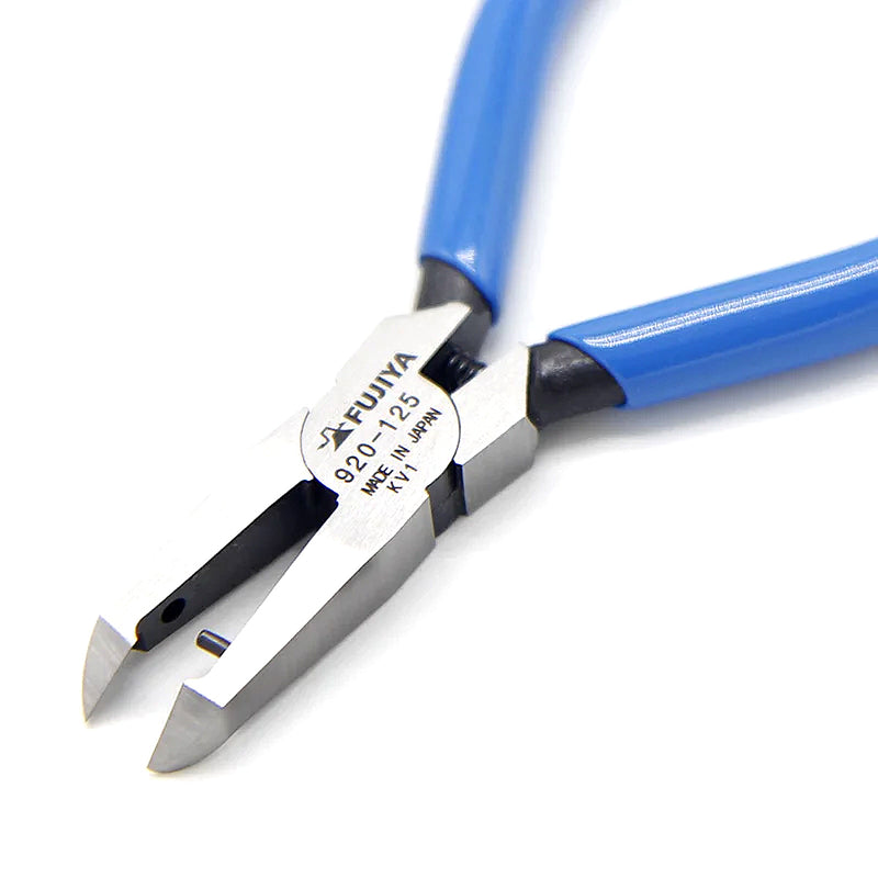 Kìm cắt nhựa theo chiều nghiêng góc 34° , có lò xo trợ lực Fujiya 920-125 kích thước 125mm