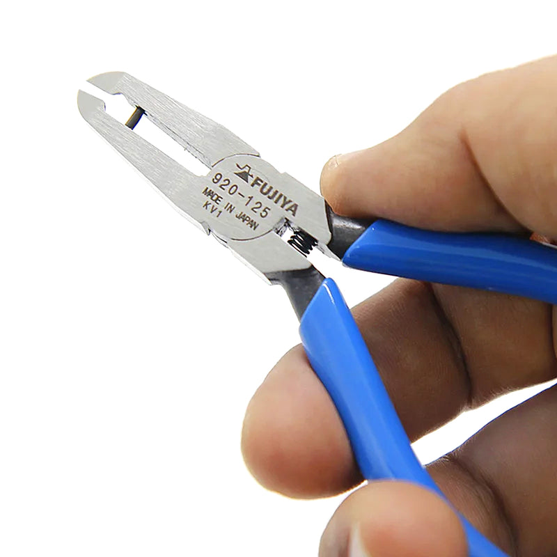 Kìm cắt nhựa theo chiều nghiêng góc 34° , có lò xo trợ lực Fujiya 920-125 kích thước 125mm