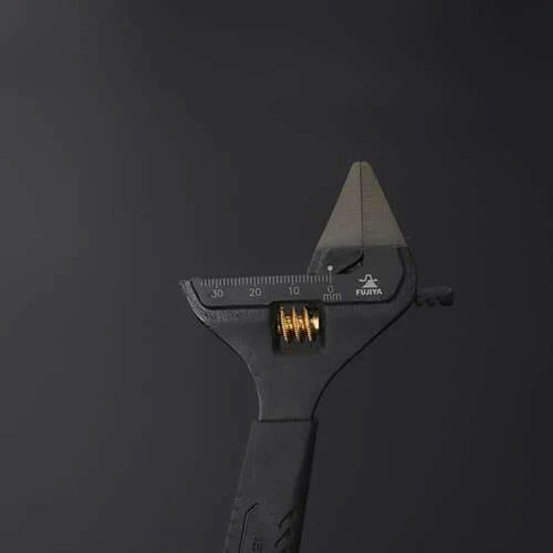 Mỏ lết điều chỉnh đầu mỏng Fujiya Kurokin-Series, kích thước từ 166mm ~ 214mm, độ mở ngàm từ 0 ~ 34mm. Tiêu chuẩn RoHS