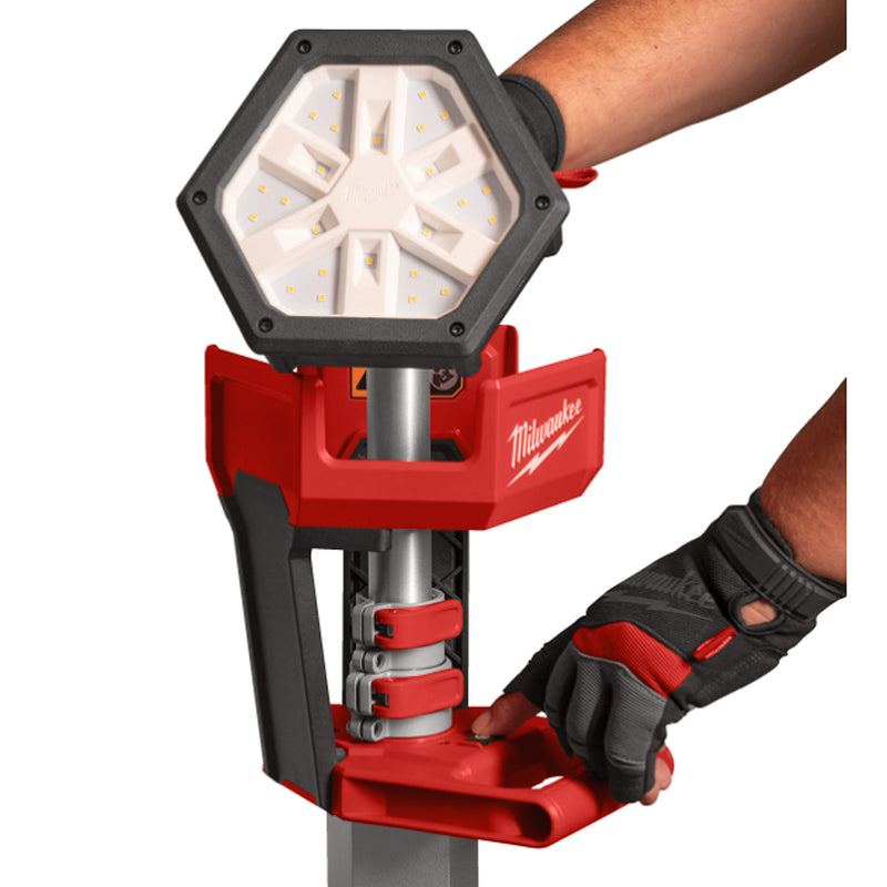 Đèn LED công trường Milwaukee M18 SAL2 dùng Pin 18V, độ sáng 2,800lm