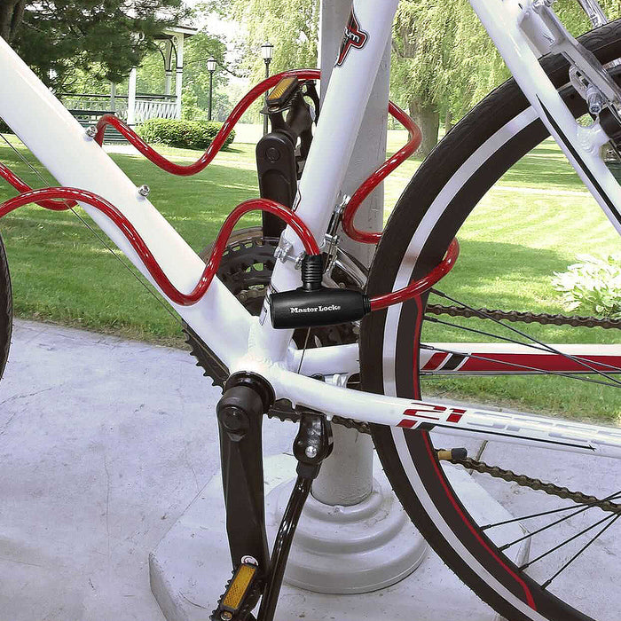 Ổ khóa dây Master Lock 8127EURDPRO, dây khóa bằng cáp thép cuộn được bọc nhựa vinyl dài 1.8m