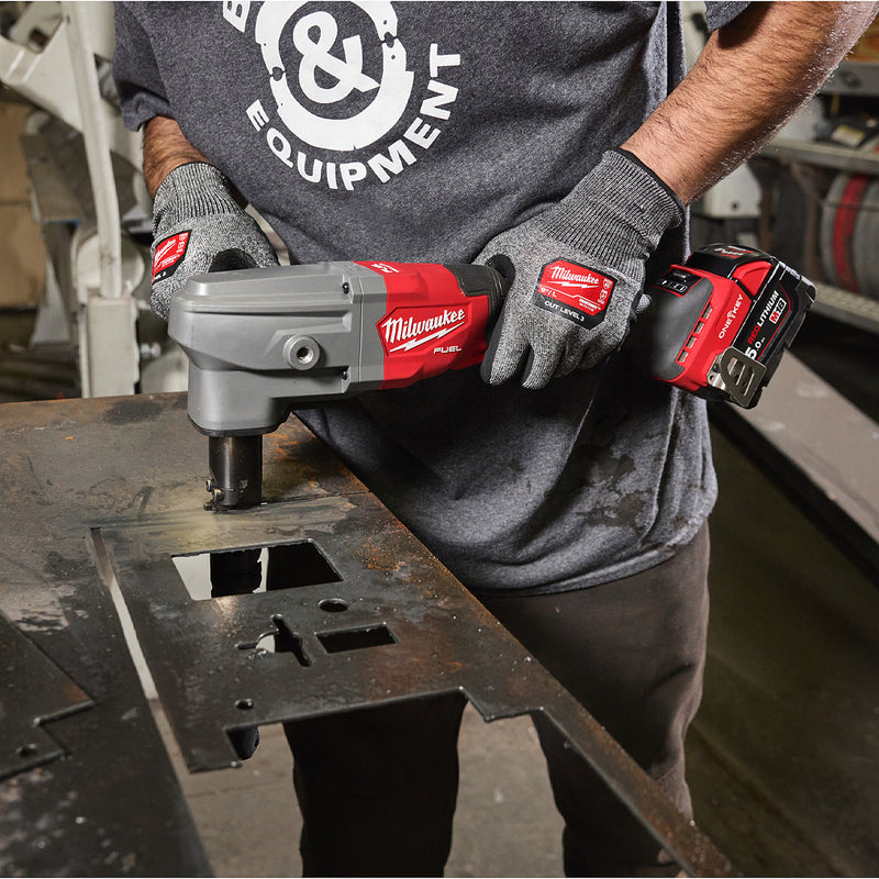 Máy cắt tôn Milwaukee M18 FNB35 dùng Pin 18V