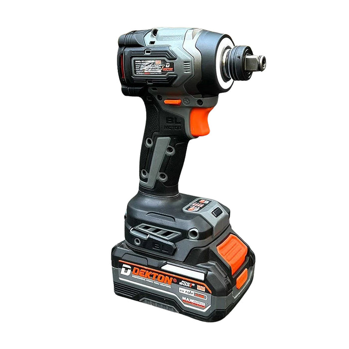 Máy vặn vít Dekton M21-CV250PLUS dùng pin 21V, lực siết 250Nm