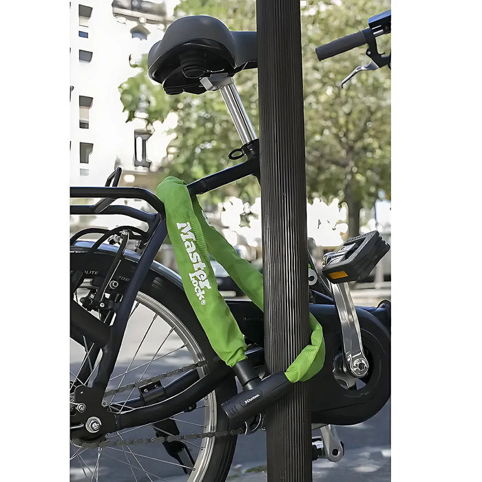 Khóa dây xích dùng chìa Master Lock cao cấp, dây xích bằng thép cường lực dày 8mm được bọc lớp vải nhiều màu dài 90cm