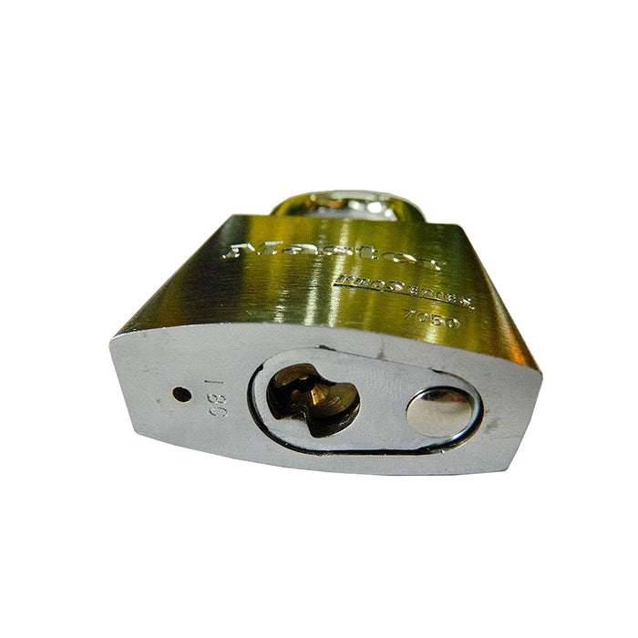 Ổ khóa treo Master Lock 7050 cao cấp, thân khóa bằng thép nguyên khối mạ chrome 51mm