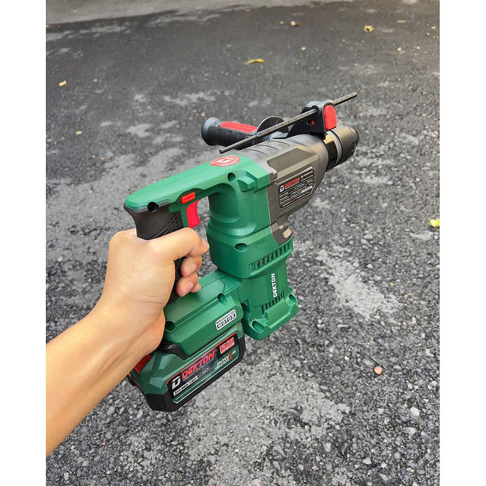 Máy khoan bê tông 3 chức năng Dekton M21-RH2603Plus dùng pin 21V, lực đập 3,2J, đuôi gài SDS-Plus