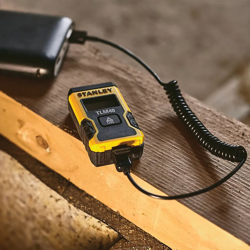 Máy đo khoảng cách bằng tia Laser TLM40 Stanley STHT77666-0 đo tối đa 12m