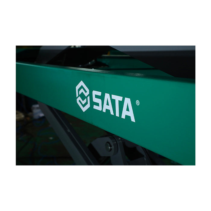 Cầu nâng căn chỉnh cắt chéo, tải trọng nâng 4 tấn, hoạt động bằng điện 380V, dùng trong garage sửa xe ô tô, SATA - AE5302-3