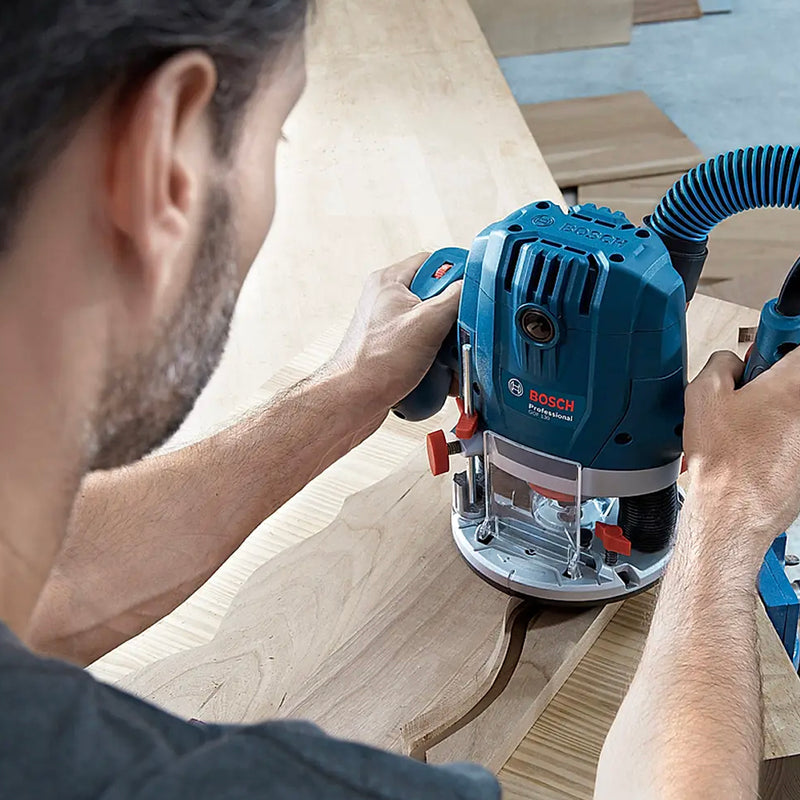 Máy phay Bosch GOF 130 công suất 1300W, chấu bóp 6mm - 8mm mã số 06016B70K1