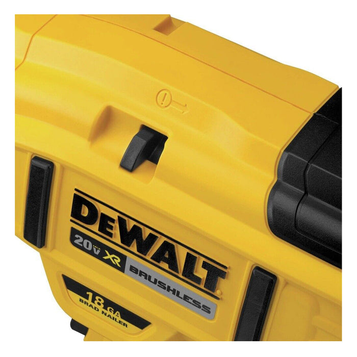 Máy bắn đinh Dewalt DCN680B dùng Pin 20V, kích thước đinh tối đa 54mm