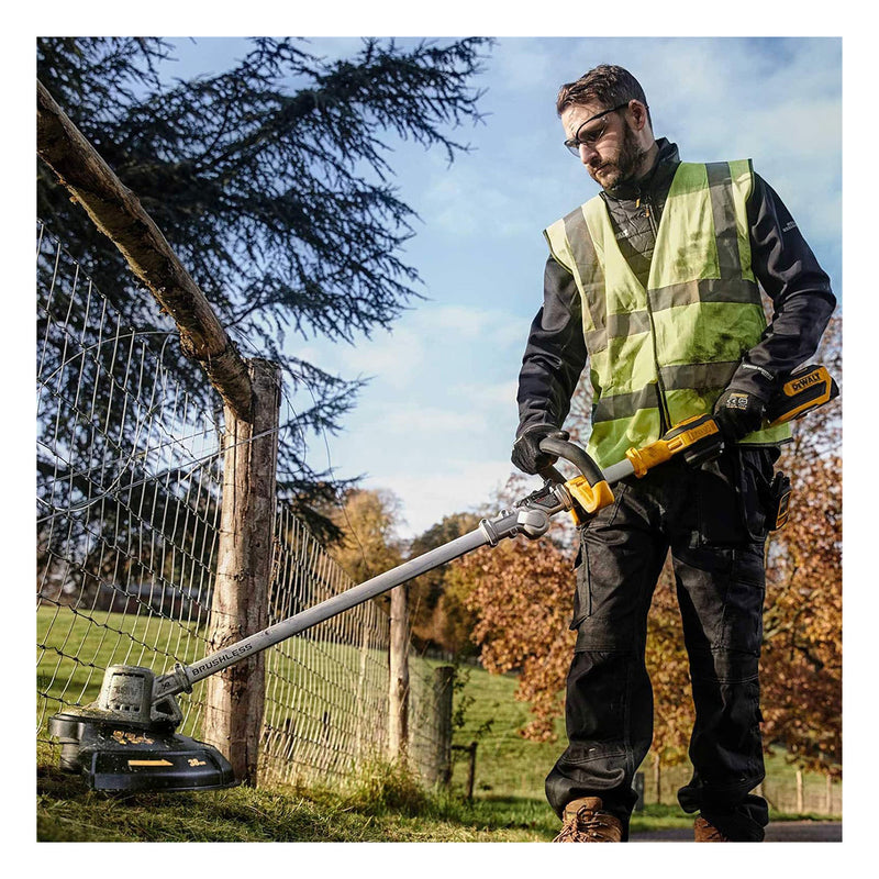 Máy cắt cỏ Dewalt DCMST561 chiều rộng cắt 36cm, dùng Pin 20Vmax, có thể gập lại