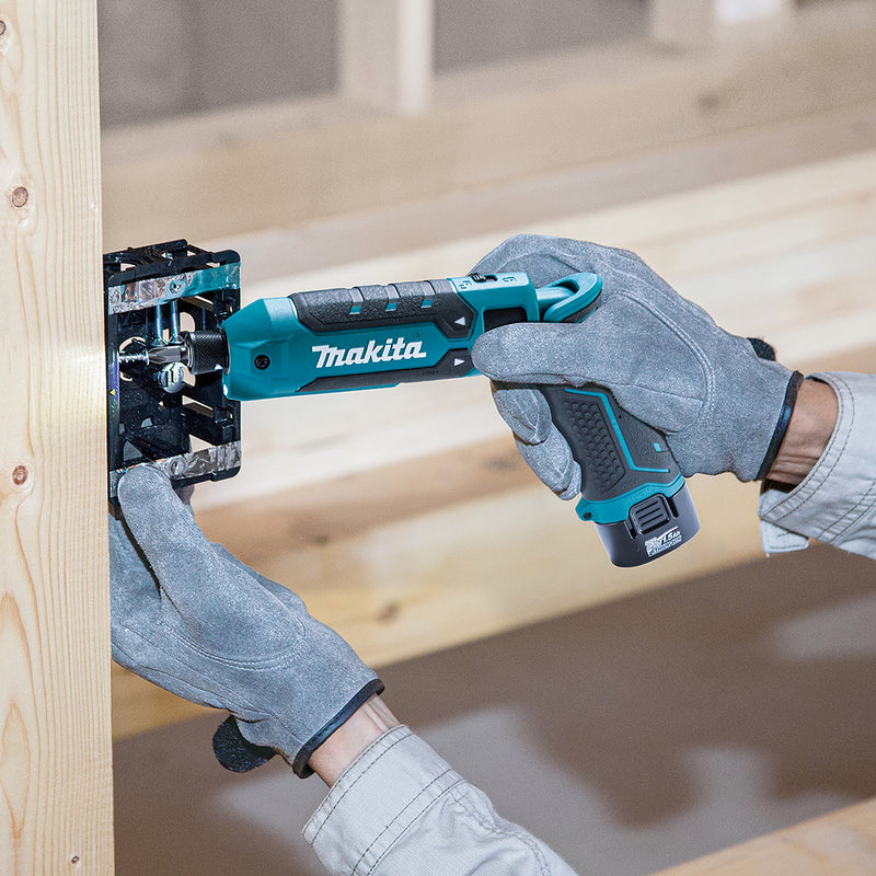 Máy vặn vít gập Makita TD023D dùng Pin 7.2V, đuôi lục giác 6.35mm (1/4 inch)