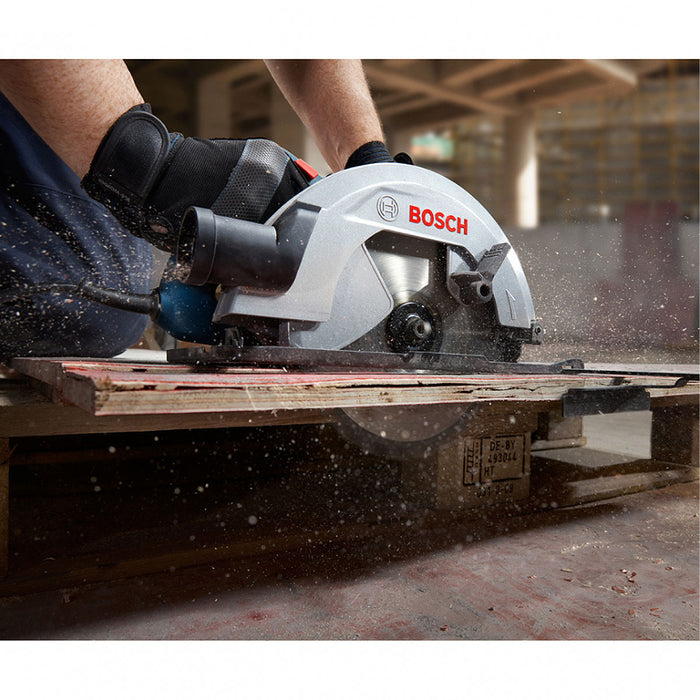 Máy cưa đĩa Bosch GKS 130 công suất 1,300Wm đường kính lưỡi 185mm mã số 06016C30K0