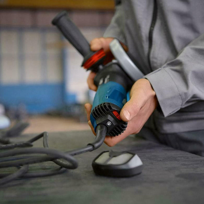 Máy mài góc Bosch GWS 17-150 S công suất 1,700W, đường kính lưỡi 150mm, công tắc trượt mã số 06017D0600
