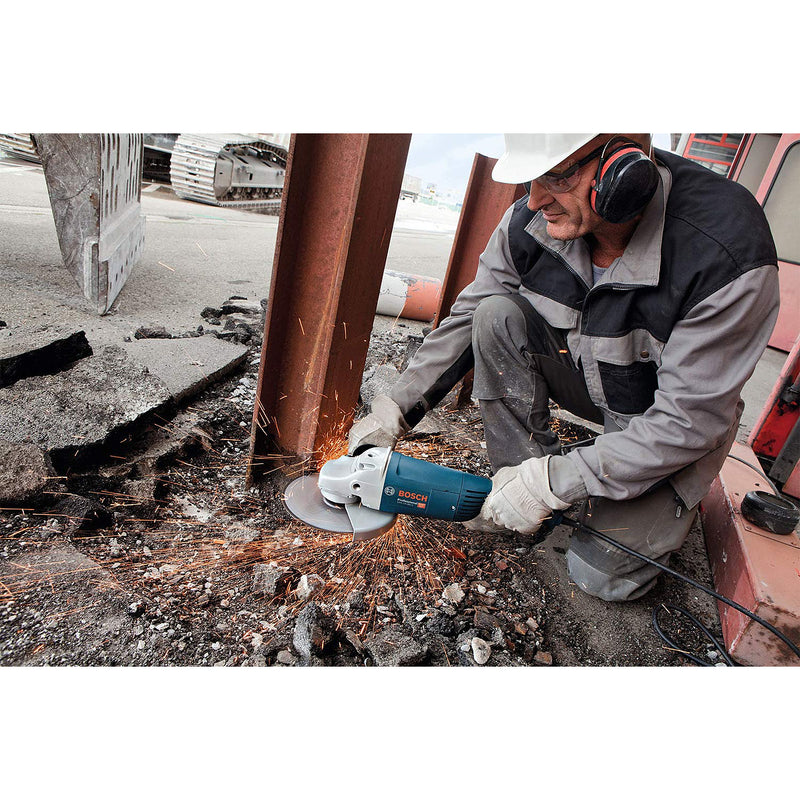 Máy mài góc Bosch GWS 24-180 công suất 2,400W đường kính lưỡi 180mm, công tắc bóp mã số 06018C20K0