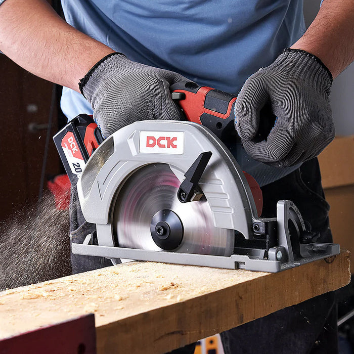 Máy cưa đĩa DCK KDMY02-185 dùng Pin 20V, đường kính lưỡi 185mm