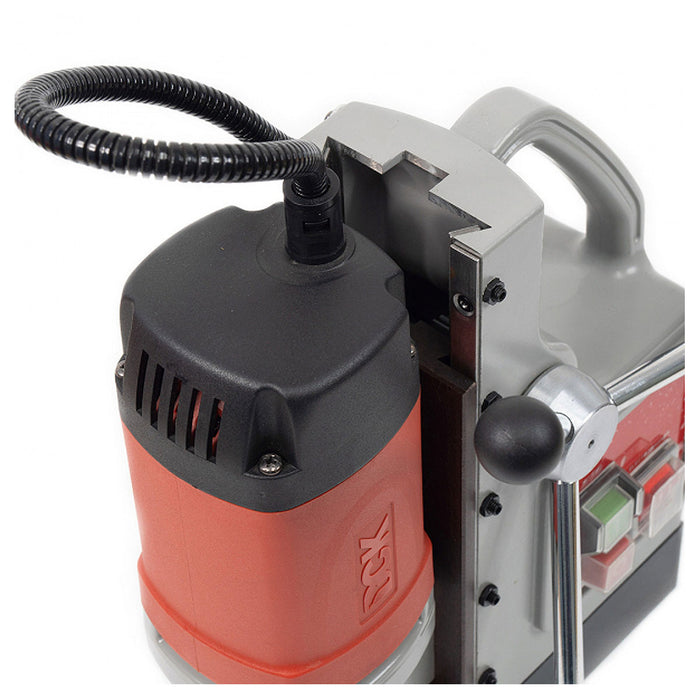 Máy khoan từ DCK KJC02-30 công suất 900W, khả năng khoan tối đa 30mm