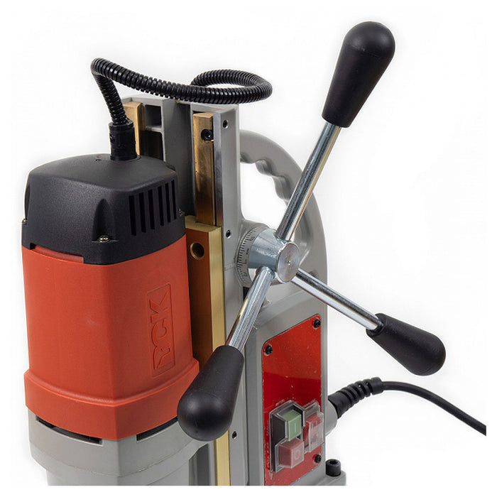 Máy khoan từ DCK KJC23 công suất 1,500W, khả năng khoan tối đa 50mm