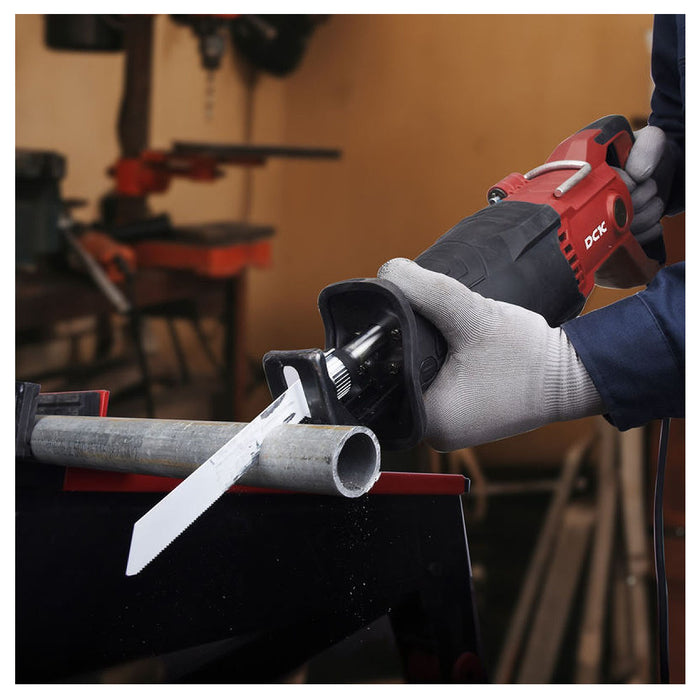 Máy cưa kiếm DCK KJF02-30 công suất 1,300W, độ xọc 30mm