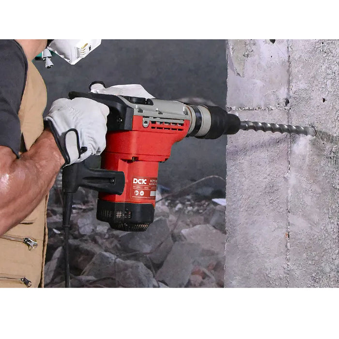 Máy khoan bê tông 2 chức năng DCK KZC03-38 công suất 1,100W, đuôi gài SDS-Plus