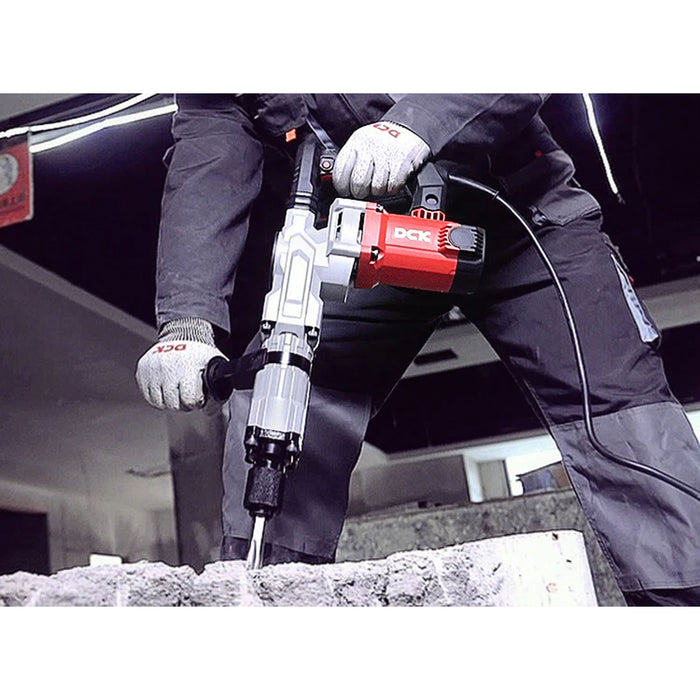 Máy đục bê tông DCK KZG07-6 công suất 1,600W, đuôi lục giác 17mm