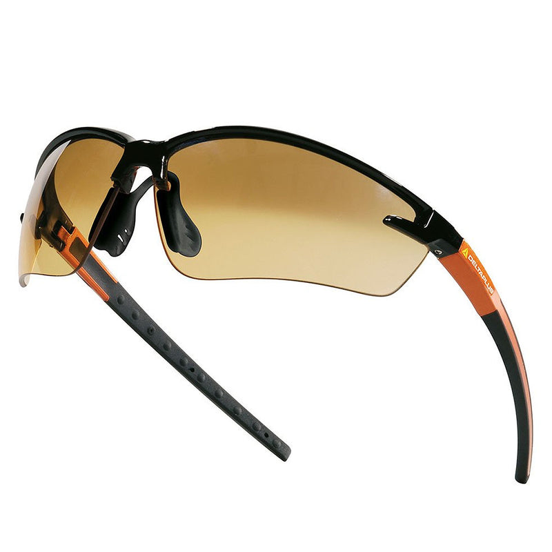 Kính bảo hộ Delta Plus Fuji2 chống trầy xước, chống đọng sương