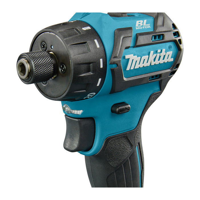 Máy khoan gỗ thép Makita DF032D dùng Pin 12Vmax CXT, đuôi lục giác 6.35mm ( 1/4 inch )