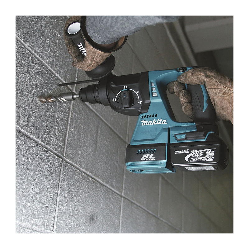Máy khoan bê tông 3 chức năng Makita DHR242 dùng Pin 18V LXT khả năng khoan 24mm, đuôi gài SDS-Plus