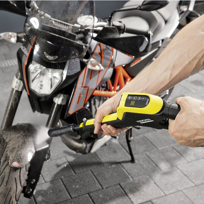 Máy xịt rửa áp lực cao Karcher K 4 Power Control công suất 1800W, áp lực tối đa 130 bar