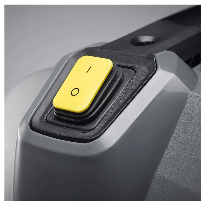 Máy hút bụi, dòng công nghiệp Karcher NT 20/1 Me Classic công suất 1500W, lực hút 227mbar, dung tích 20L ( Hút khô & nước )